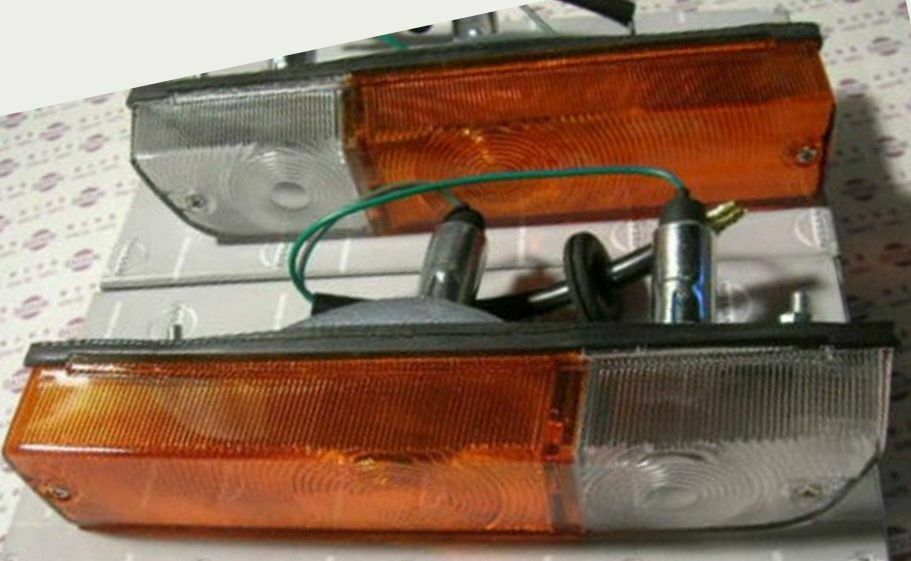 Genuine Nissan/Datsun 1200 Side Flasher Lamp Set (Pair) - For B110/B120 Sunny - 26016-H1001