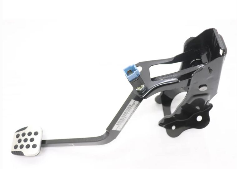 Genuine NISSAN SKYLINE BNR34 R34 GT-R ER34 GTS Brake Pedal OEM